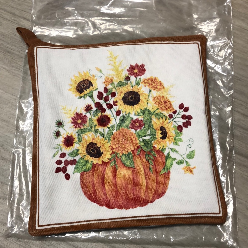 Alice’s Cottage Fall Autumn Potholder
